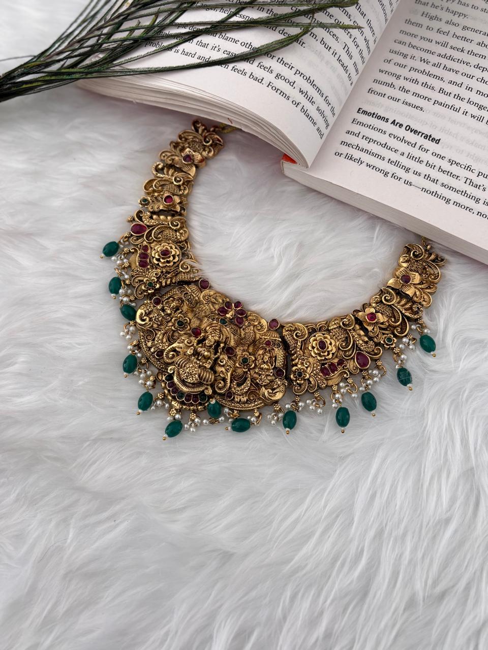 MAHABHALESHWAR KEMP BRIDAL SET